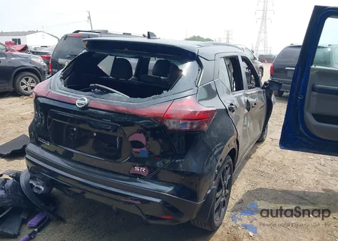 2021 Nissan Kicks Sr Xtronic Cvt z USA, uszkodzony, nr VIN 3N1CP5DV8ML520857